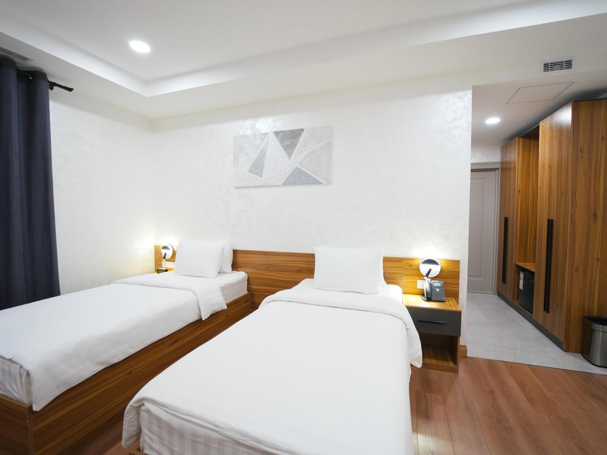 Avant Express Hotel Pool&Spa Ташкент Екстер'єр фото
