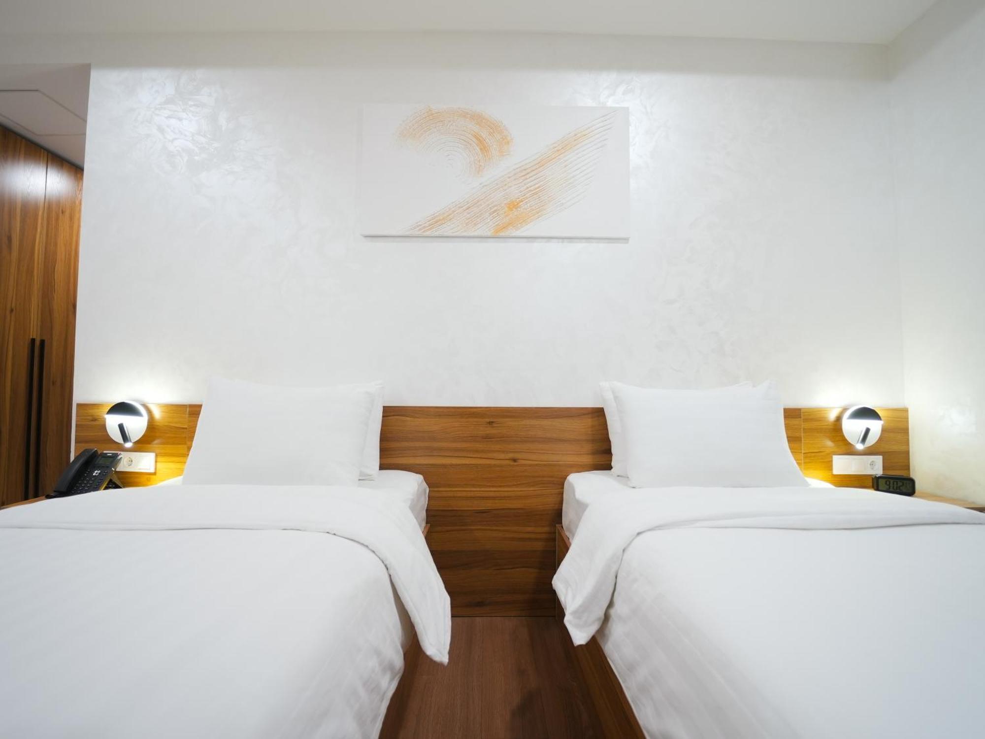 Avant Express Hotel Pool&Spa Ташкент Екстер'єр фото